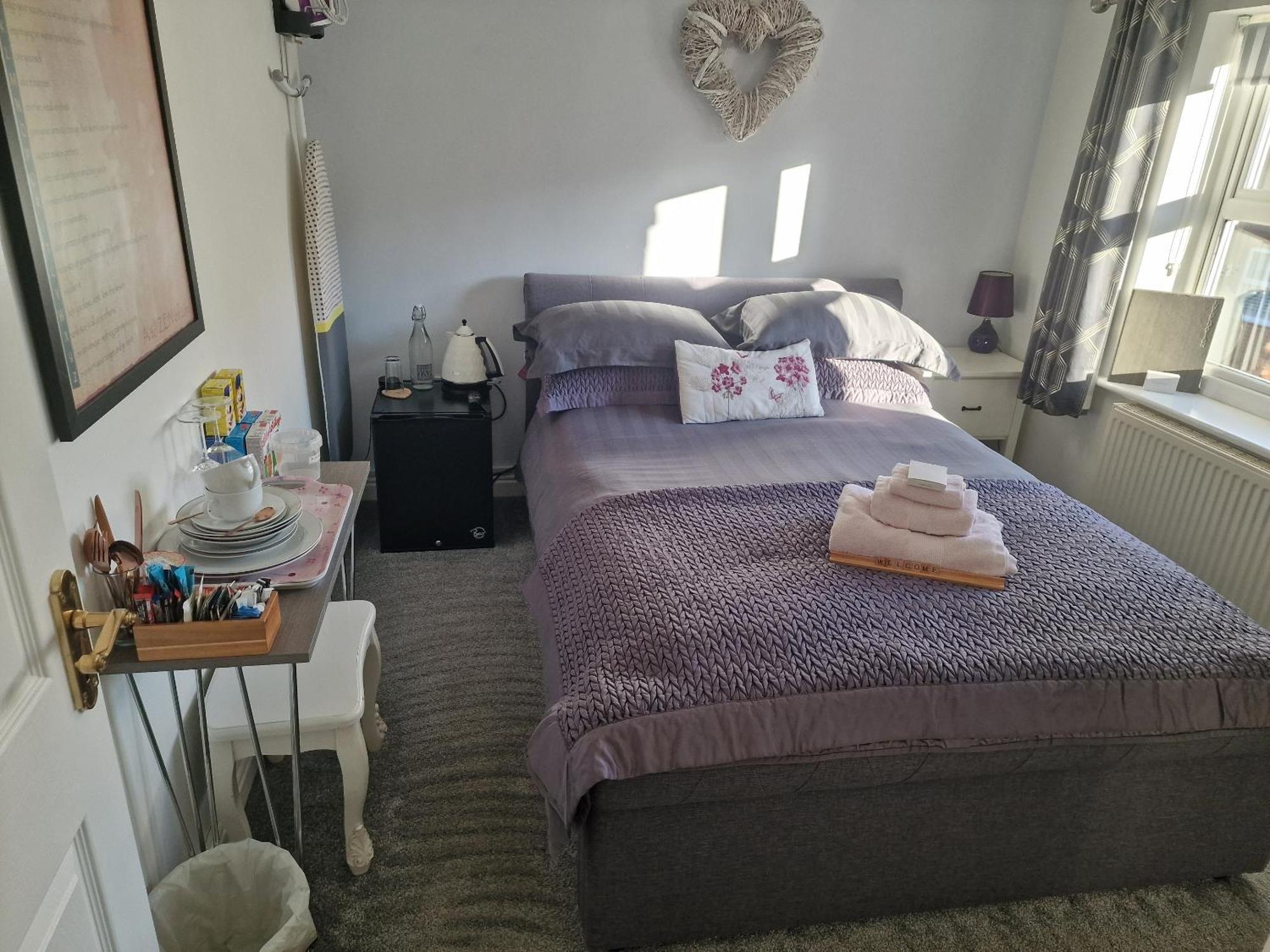 Redwing Rise Bed & Breakfast Royston  Bagian luar foto